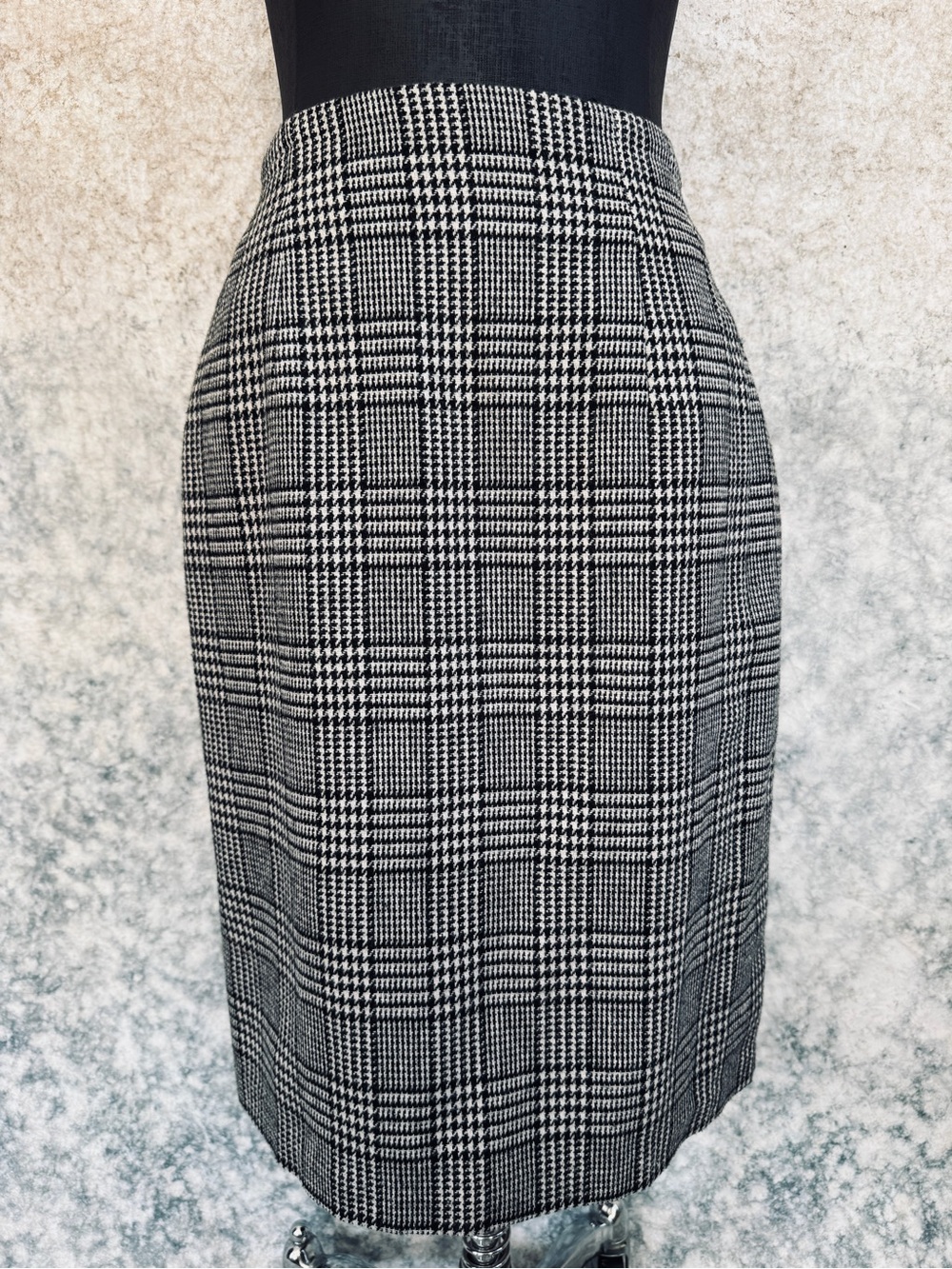 Savannah Vintage Wool Blend Houndstooth Plaid Skirt - 6